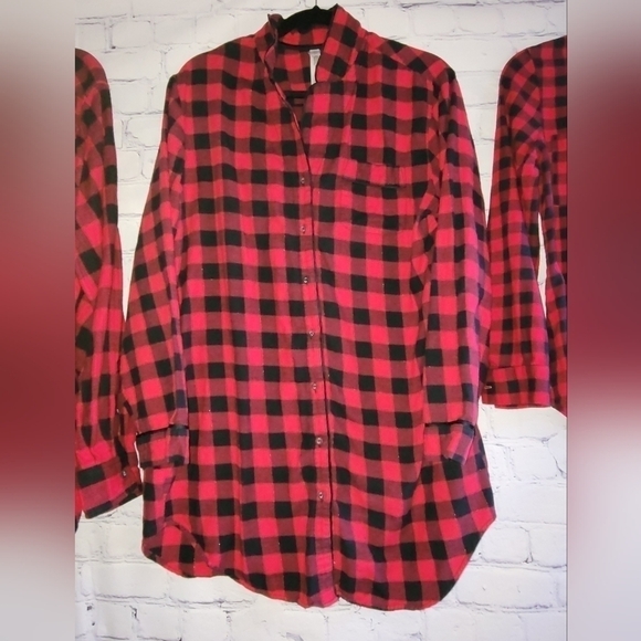 𝅺family Set of Flannels - Picture 4 of 7
